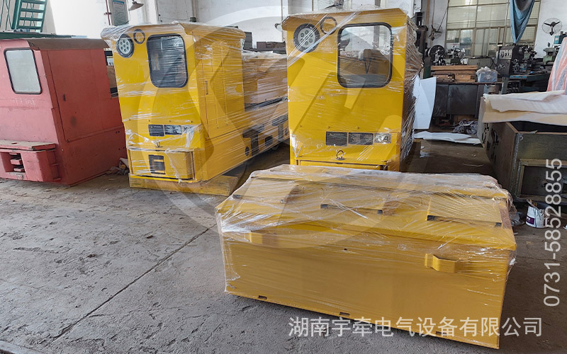 5噸蓄電池電機(jī)車(chē)出口海外 1.jpg