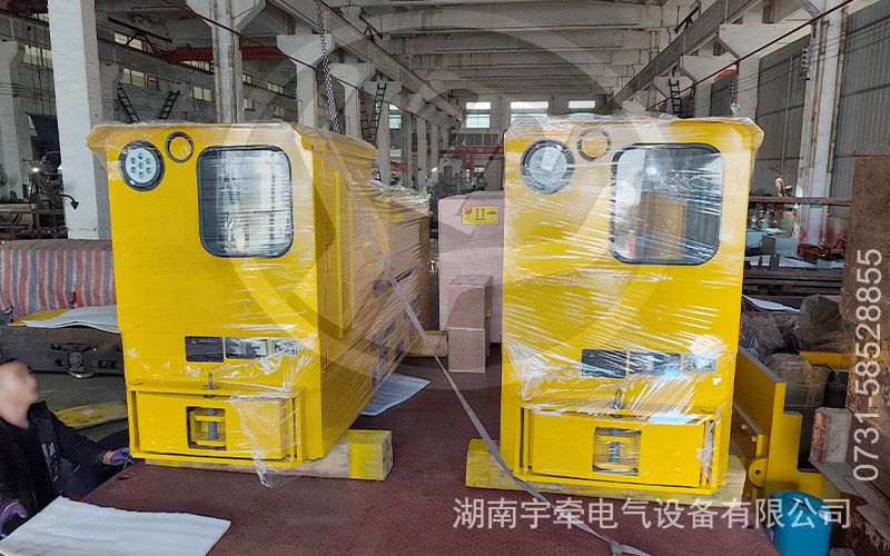 5噸蓄電池電機(jī)車(chē)出口海外 4.jpg